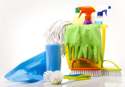 Local Paddington carpet cleaning service using deep cleaning equipment